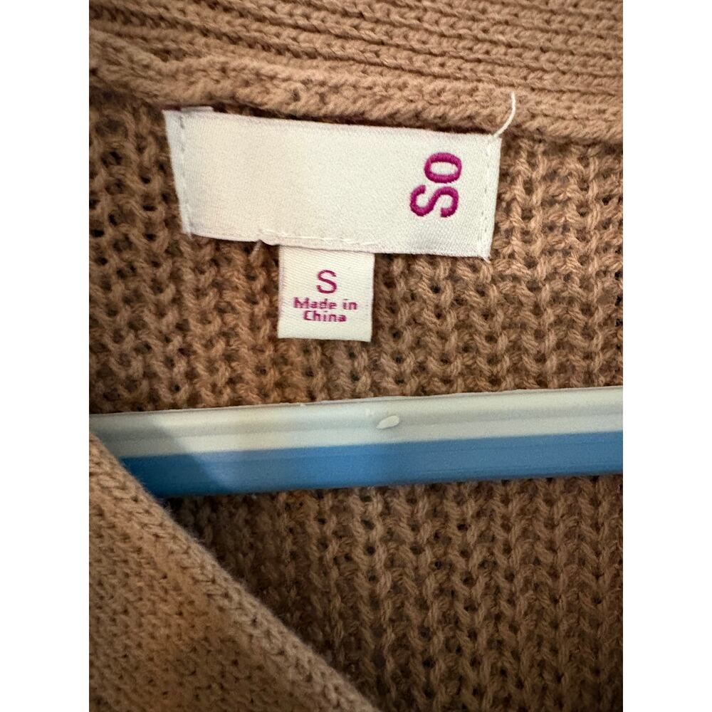 SO Beige Waffle Knit Henley Sweater Women's Small High Low Hem Pullover - Picture 3 of 3